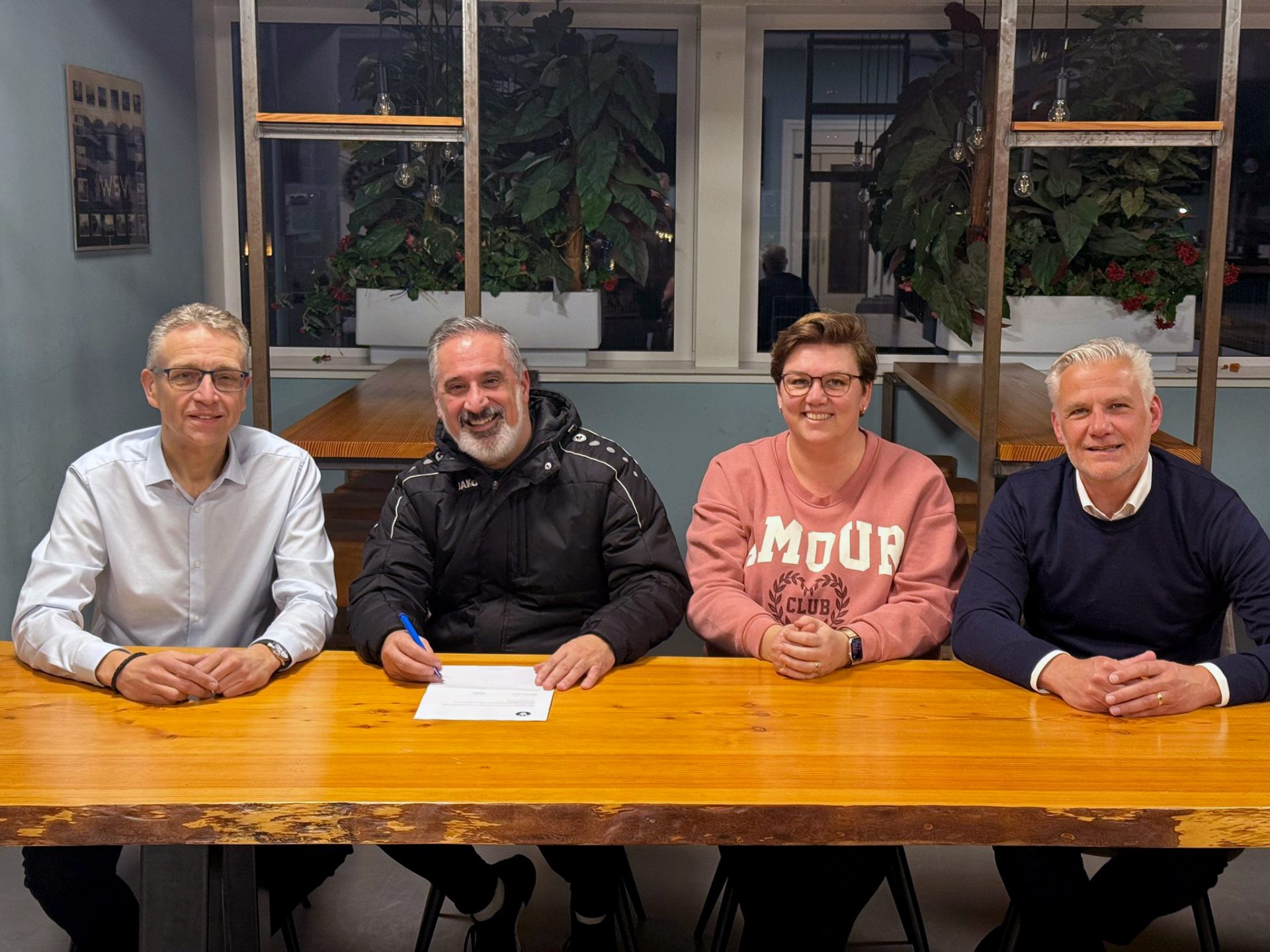 Diego Vanelli nieuwe hoofdtrainer WSV’30 Vrouwen 1